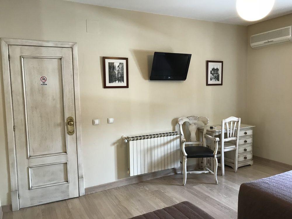 Hostal-Cafe Gutgreco Sonseca Екстериор снимка